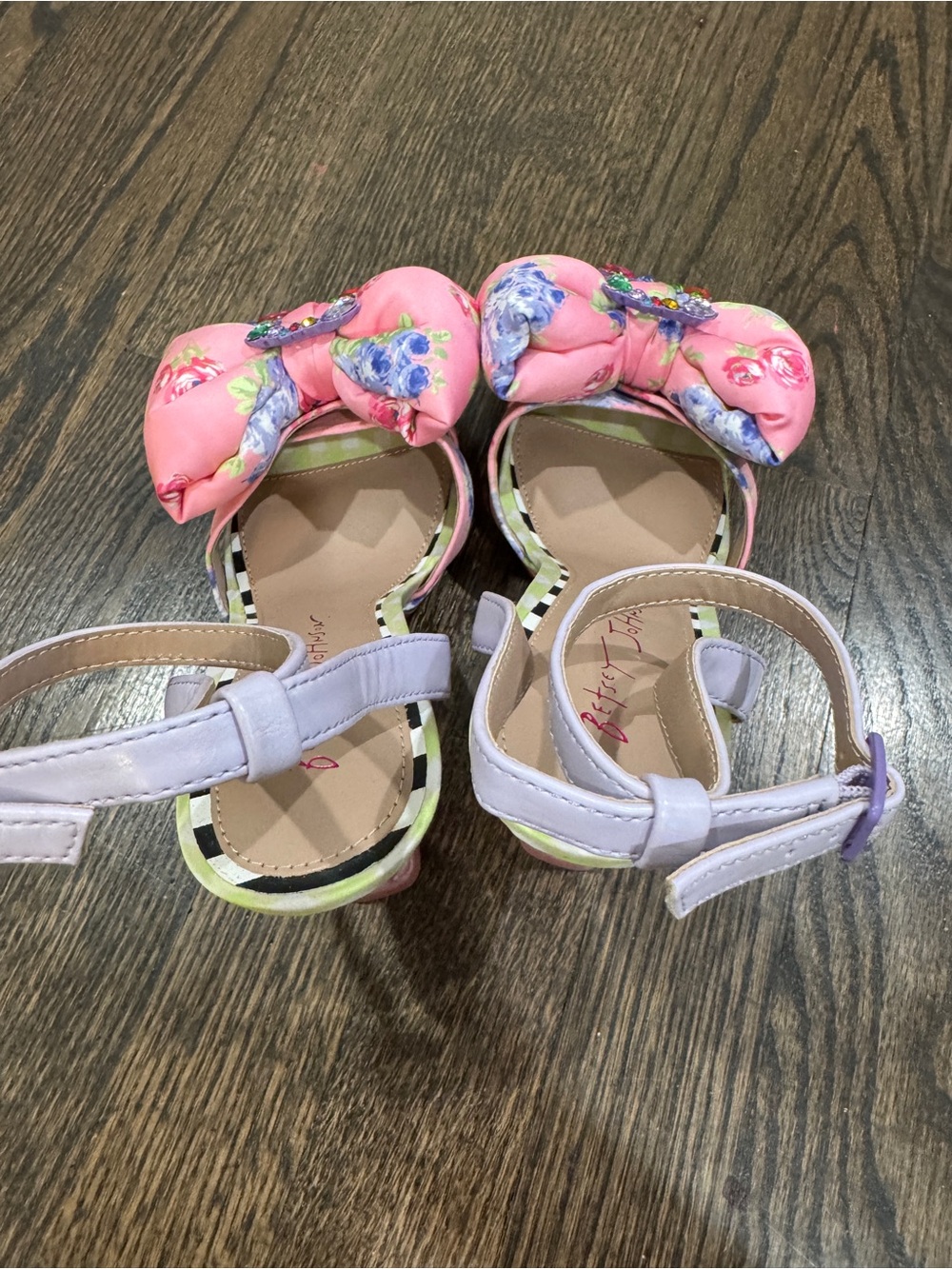 Betsey Johnson Pollie Pink Bow Heel Sandals (7.5) - Picture 7 of 9